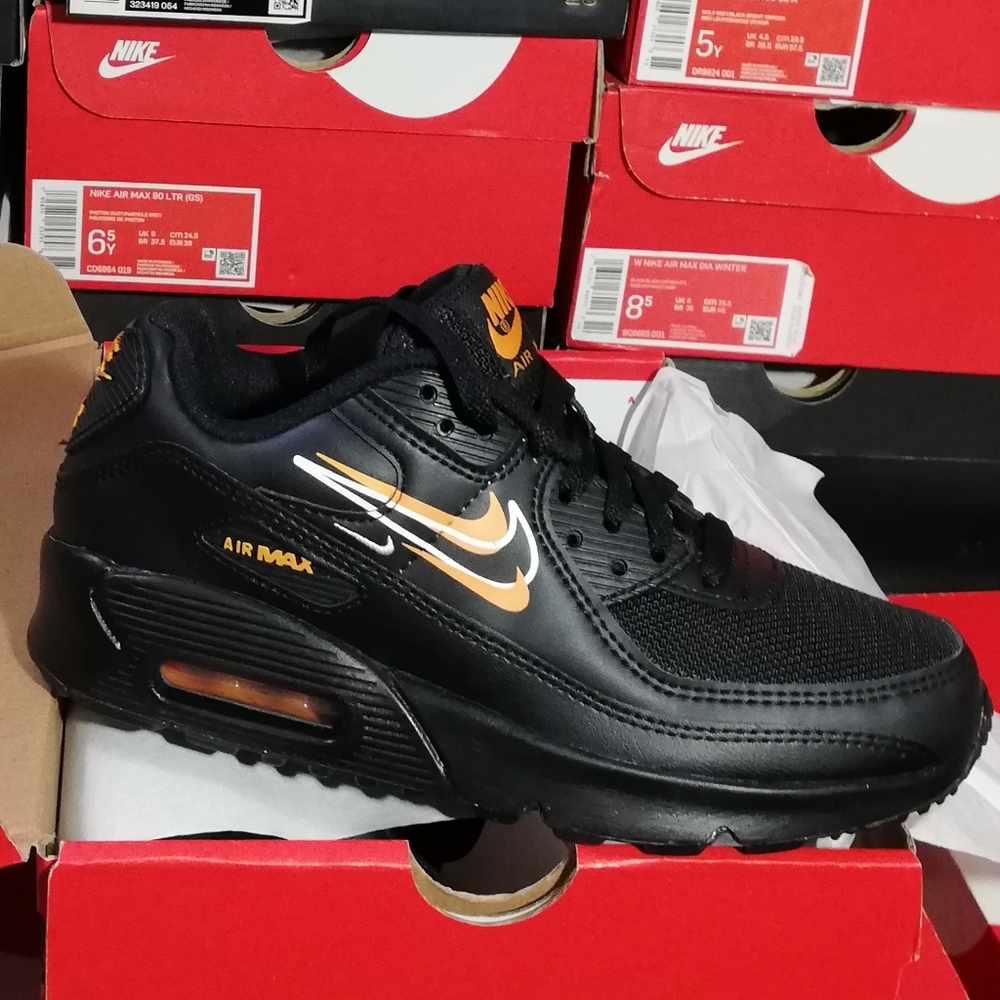 NIKE AIR MAX 90S "HALLOWEEN" PREMIUM WOMEN'S US SIZE 7.5 BRAND NEW IN BOX